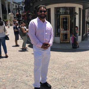 Meet your Posher, Grin